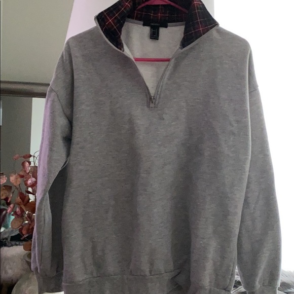 Sweater - Picture 2 of 2